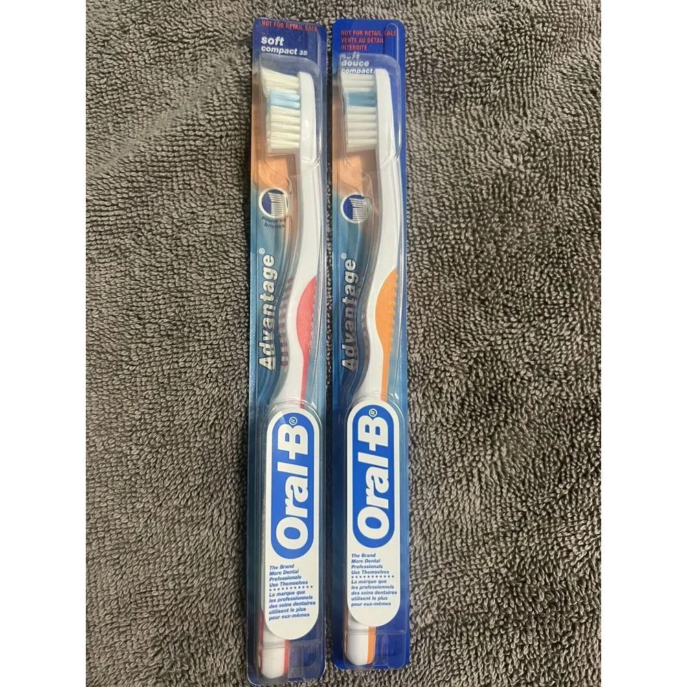 NEW!‎ ORAL-B ADVANTAGE TOOTHBRUSH (SOFT) *2002*